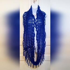 🛍️ BUNDLE ONLY 🛍️Elegant Blue Crochet Infinity Scarf W/ Fringes